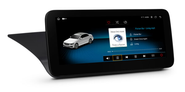 Mercedes-Benz | Android / iPhone | Octa-core | 8GB RAM & 128GB ROM | Integrated 4G LTE | QAM1245M12EL